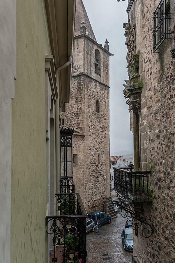 Domus Seleqtia Plaza De Santiago Lägenhet Caces Exteriör bild